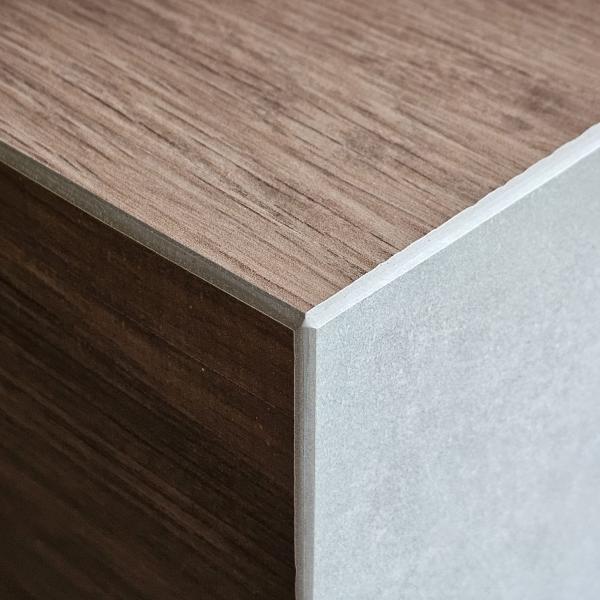 Fliesenzuschnitt mit Jolly-Kanten für saubere Übergänge an Kanten